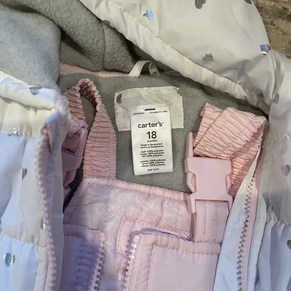 Carter girls snowsuit - Picture 2 of 5